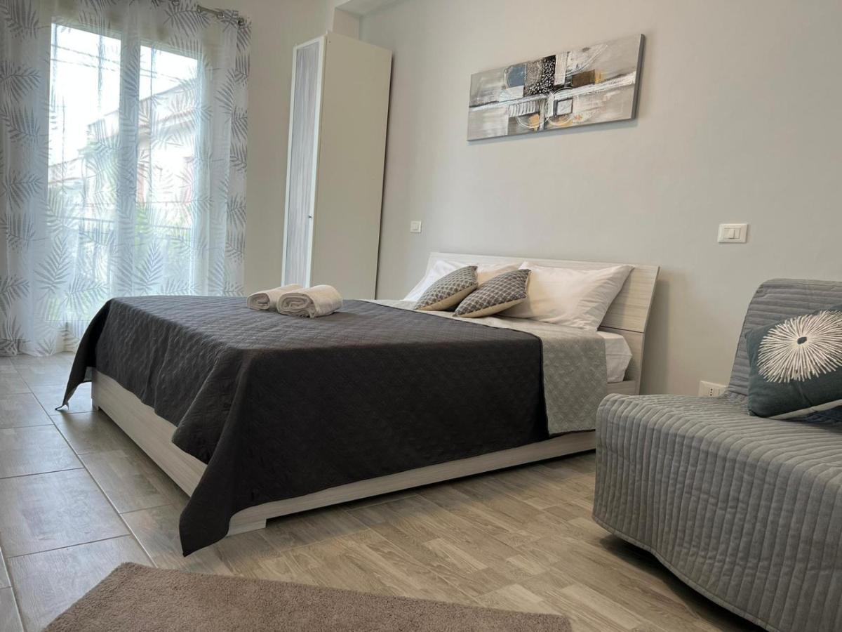 Bed and Breakfast Il Melograno Карини Экстерьер фото