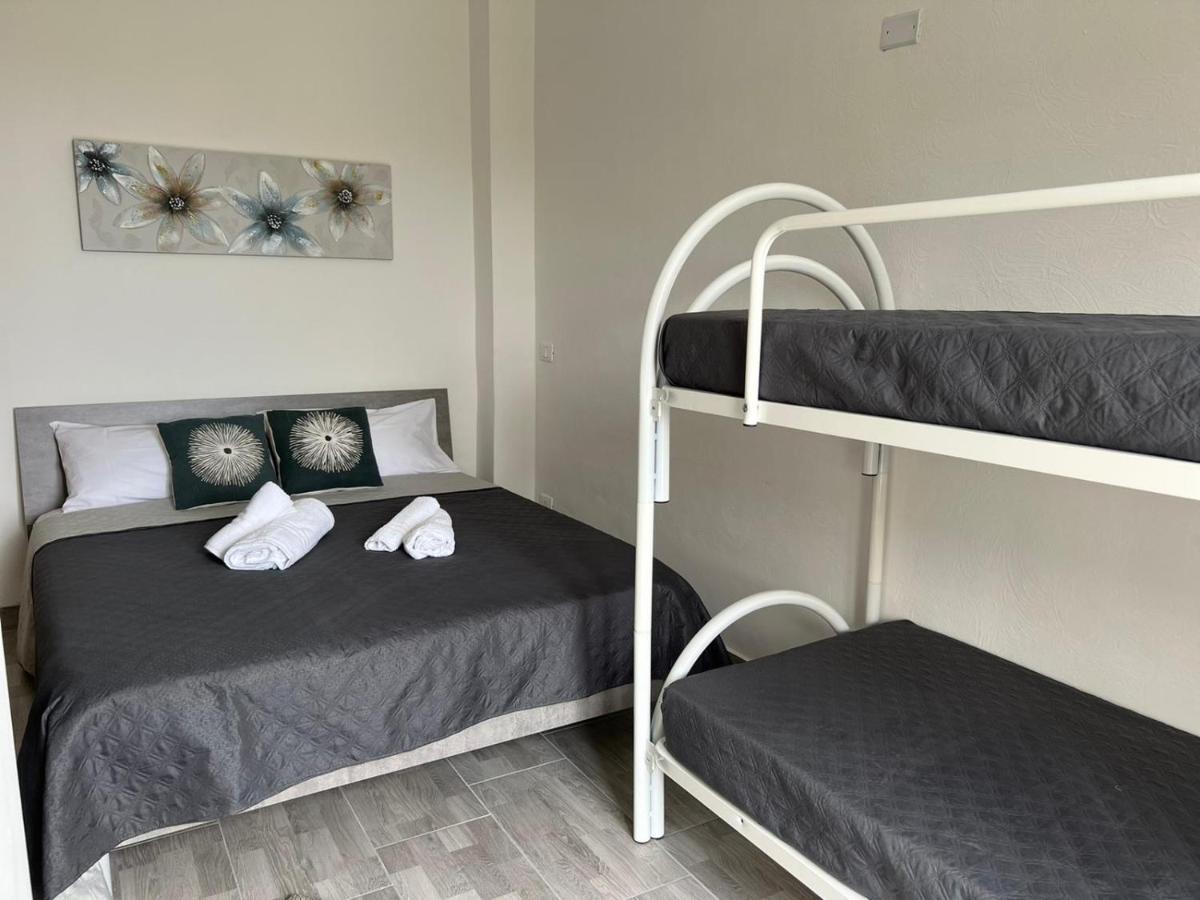 Bed and Breakfast Il Melograno Карини Экстерьер фото